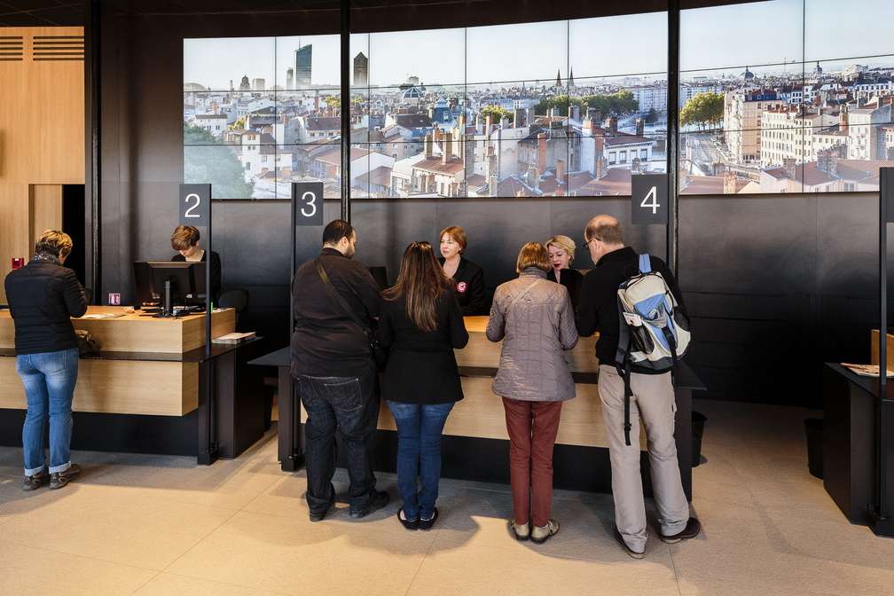 Le pavillon ONLYLYON de l'office du Tourisme, place Bellecour © Brice Robert