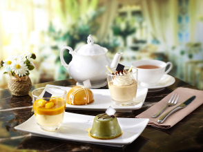 Salon de thé © Li Chaoshu / Shutterstock 160878116