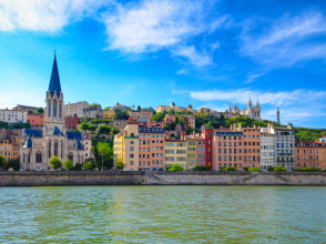 Les quais de Saône et le Vieux Lyon  © Martin M303/Shutterstock.com