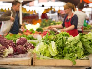 Photo générique d'un marché ©Matej-Kastelic/shutterstock